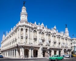 First steps in Cuba, between El Centro and La Habana Vieja - Premier pas dans La Havane, entre El Centro et la vieille Havane