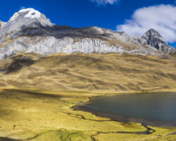 Leaving Mitucocha Lake - En quittant cet incroyable lac de Mitucocha
