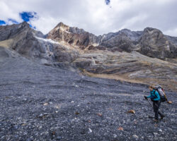 The high summit are not so far... Tempting !