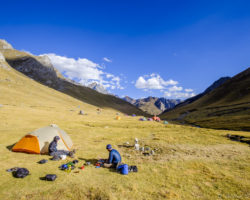 Quartelhuain - 4200m - First camp at the trailhead - Premier camp au début du sentier