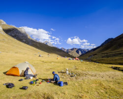 Quartelhuain - 4200m - First camp at the trailhead - Premier camp au début du sentier