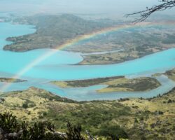 Between lake Pehoe and lake Torro