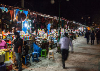 Souvenirs market in Ollantaytambo
